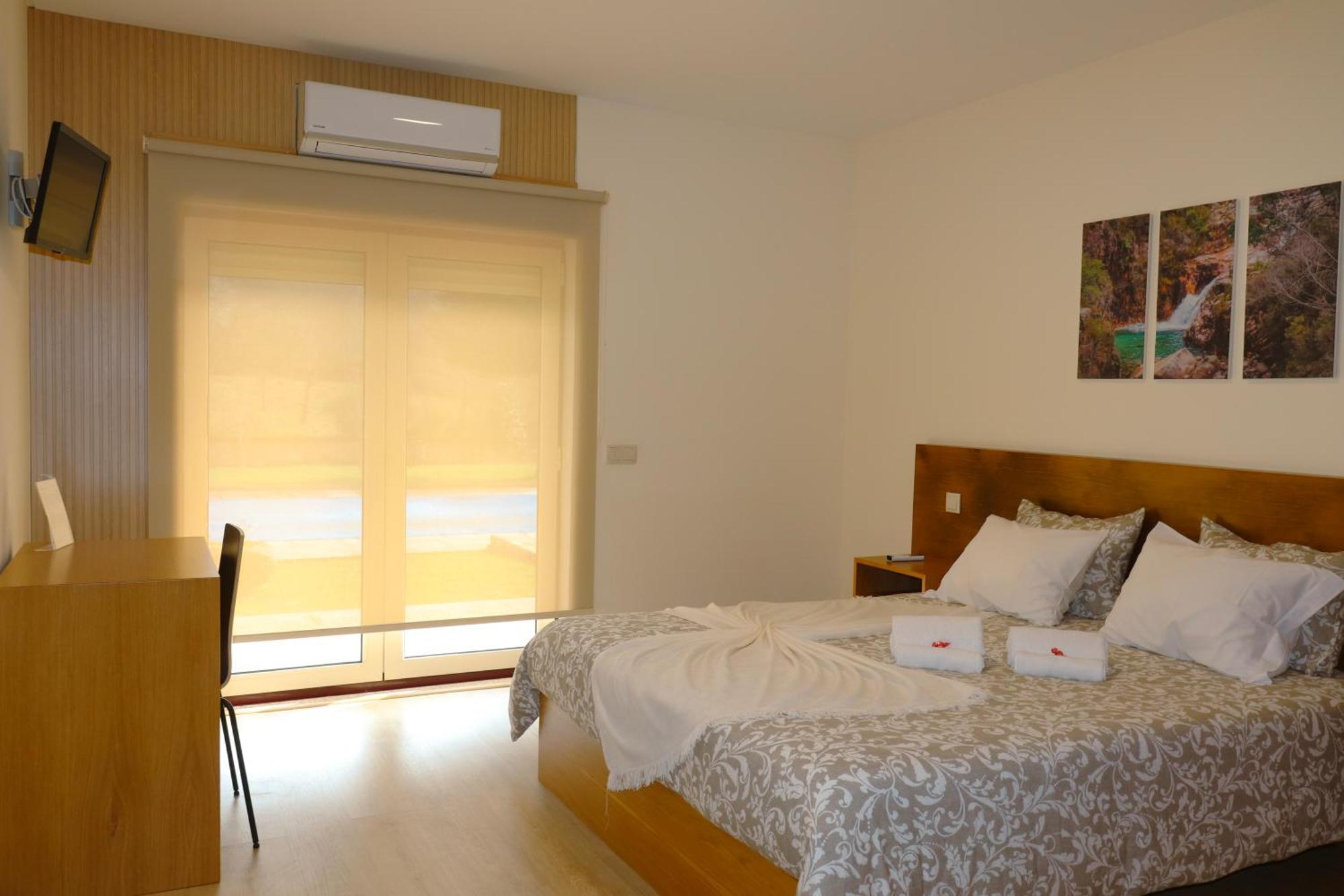 Outeiro Do Moinho Bed & Breakfast Campo do Geres Exterior photo